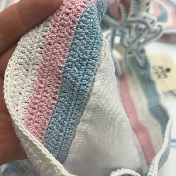 Soft colors Crochet strapless bikini - Picture 5 of 8